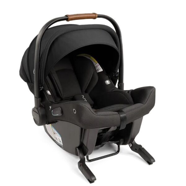 Nuna pipa urban con ganci isofix caviar